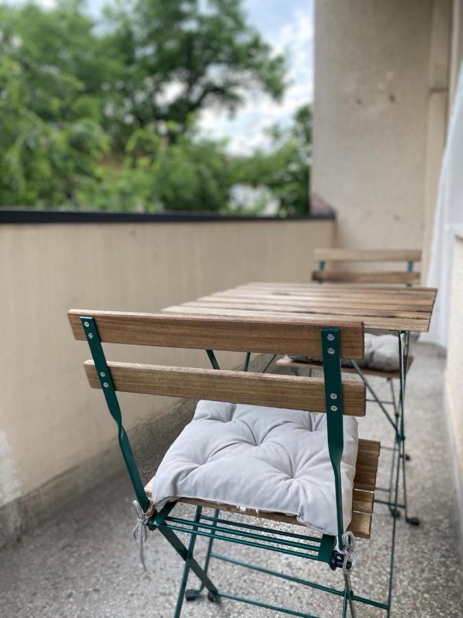 Apartman Teatar Apartment *